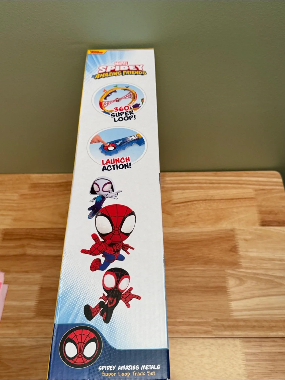Marvel Spidey and his Amazing Friends 360° Super Loop Playset - Red & Yellow